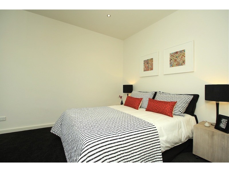 10/3 Charnwood Road, St Kilda VIC 3182