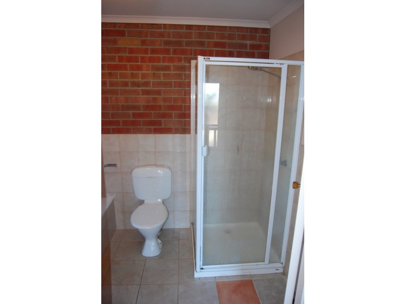 4/8 Fintonia Street, Hughesdale VIC 3166