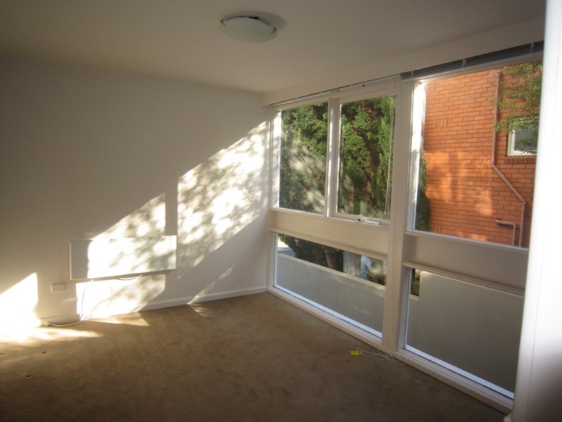 2/42 Wilgah Street, St Kilda East VIC 3183