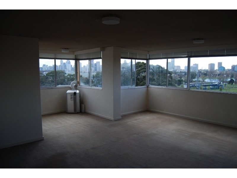 73/50 Canterbury Road, Middle Park VIC 3206