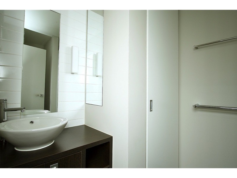 101/84 Altona Street, Kensington VIC 3031