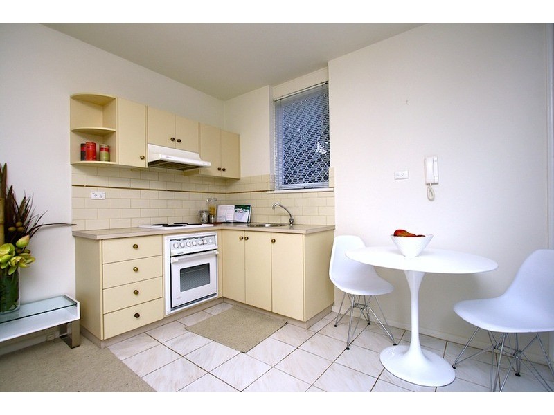 5/244 Barkly Street, St Kilda VIC 3182