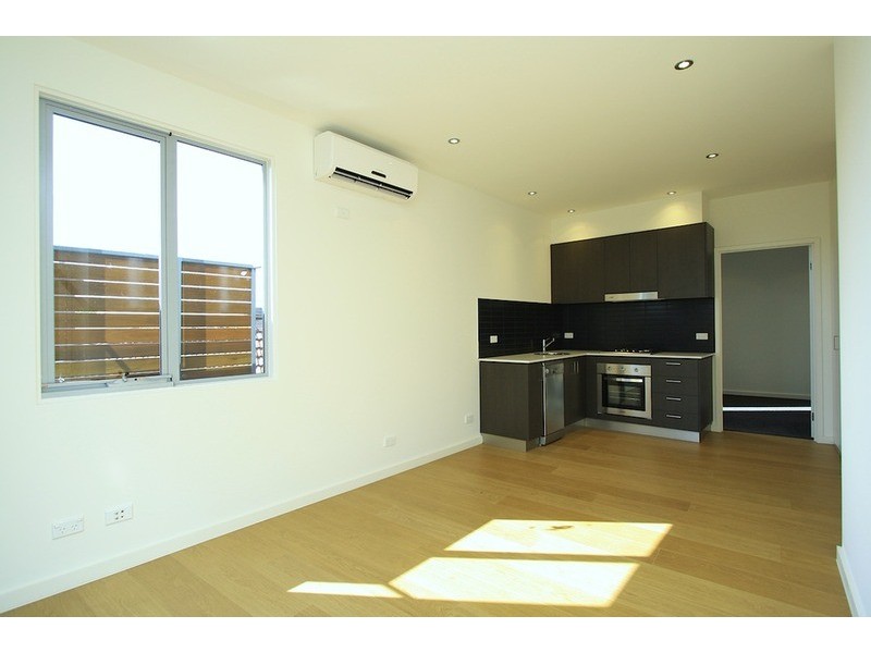 14/3 Charnwood Road, St Kilda VIC 3182