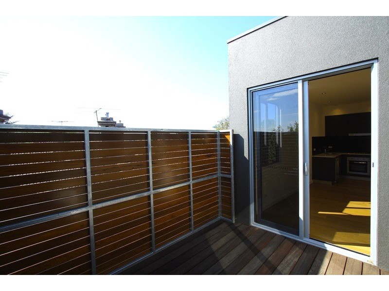 14/3 Charnwood Road, St Kilda VIC 3182