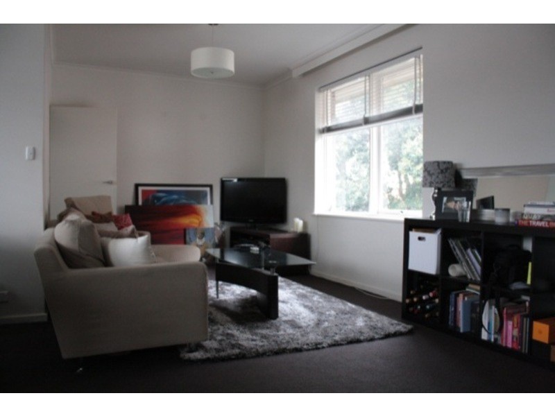 6/66 Park Street, St Kilda West VIC 3182