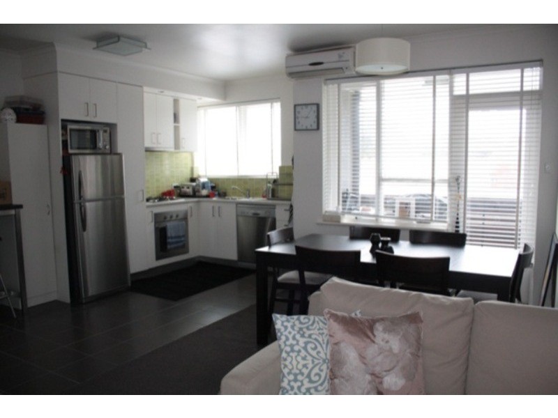 6/66 Park Street, St Kilda West VIC 3182