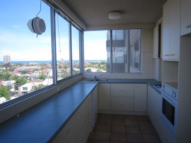 74/50 Canterbury Road, Middle Park VIC 3206