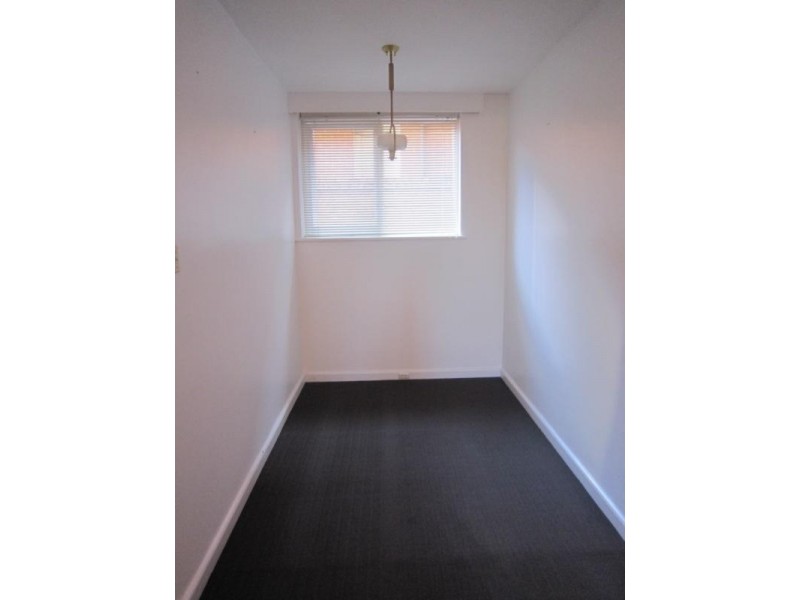 2/4 Gurner Street, St Kilda VIC 3182