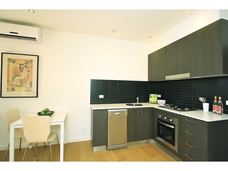 14/3 Charnwood Road, St Kilda VIC 3182