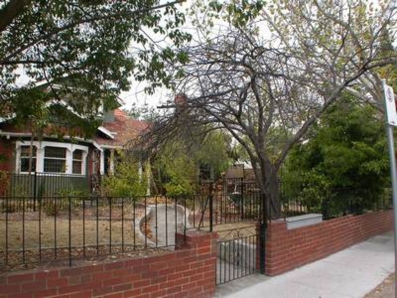 2/32 Mitford Street, Elwood VIC 3184