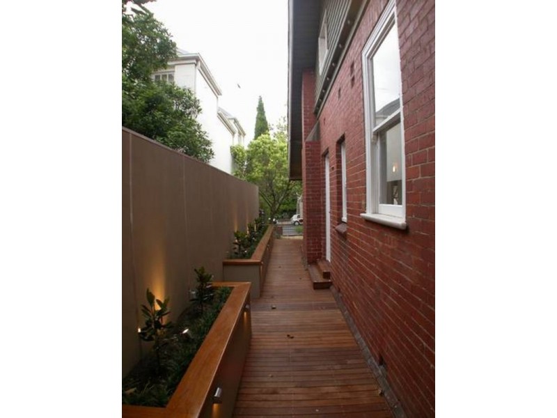 2/32 Mitford Street, Elwood VIC 3184