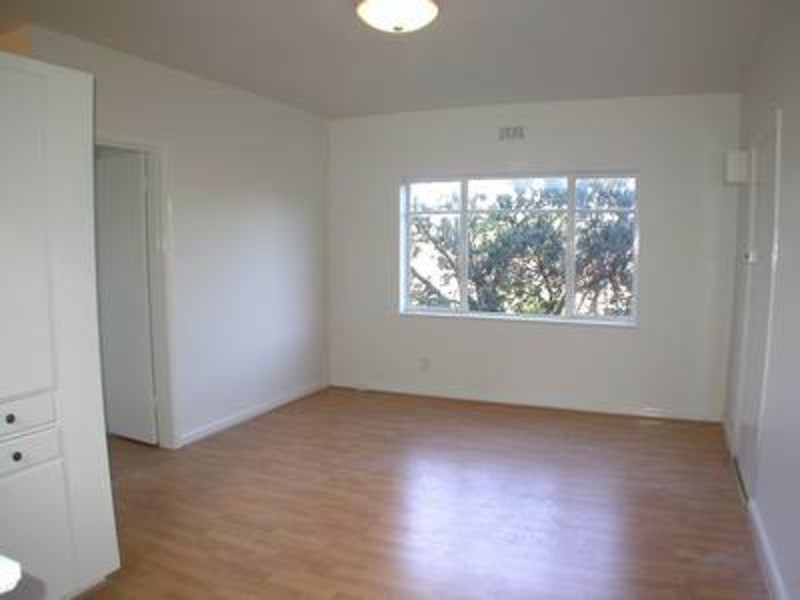 6/4 Newton Court, St Kilda VIC 3182