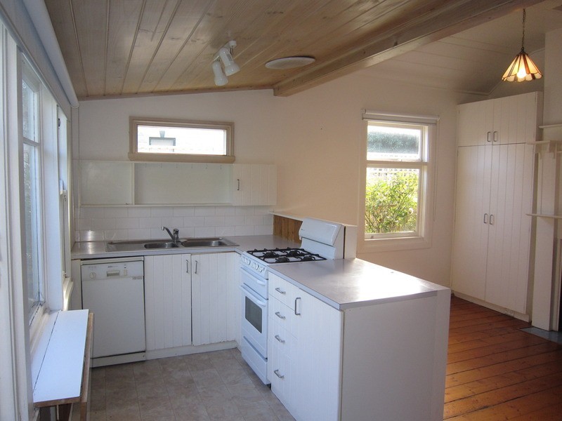 10 Westbeach Road, St Kilda VIC 3182