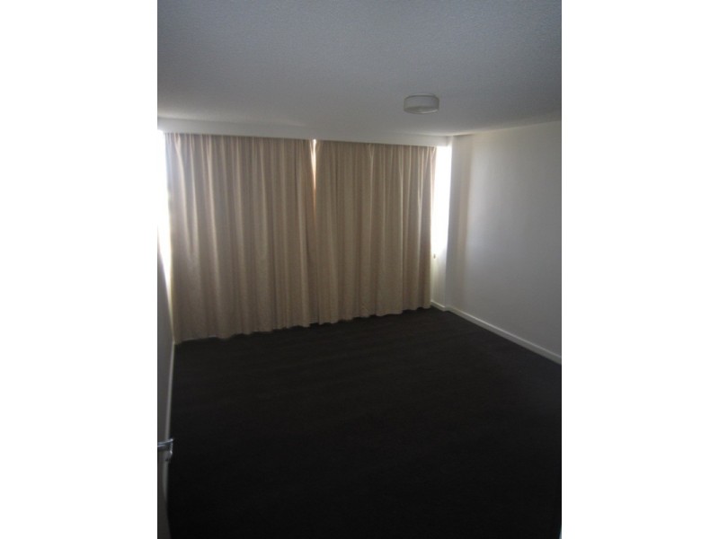 74/50 Canterbury Road, Middle Park VIC 3206