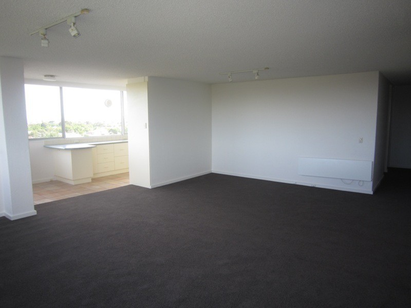 74/50 Canterbury Road, Middle Park VIC 3206