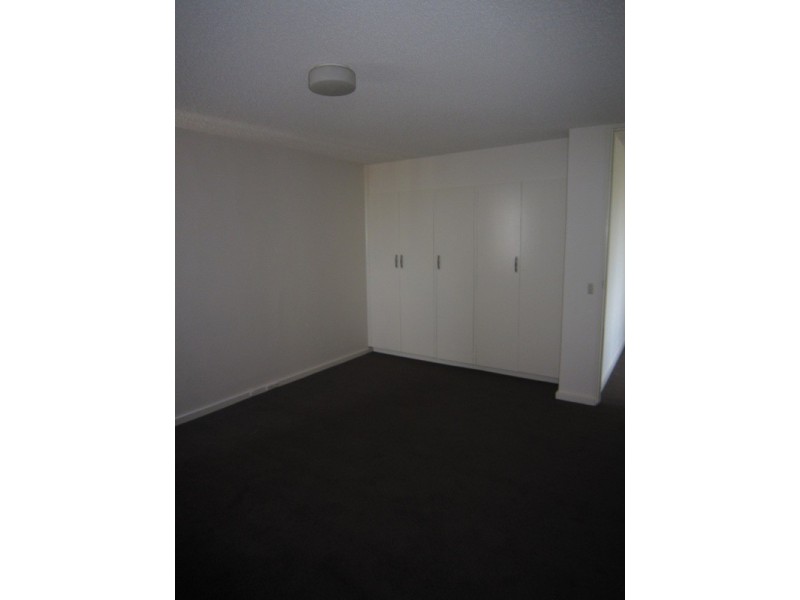 74/50 Canterbury Road, Middle Park VIC 3206
