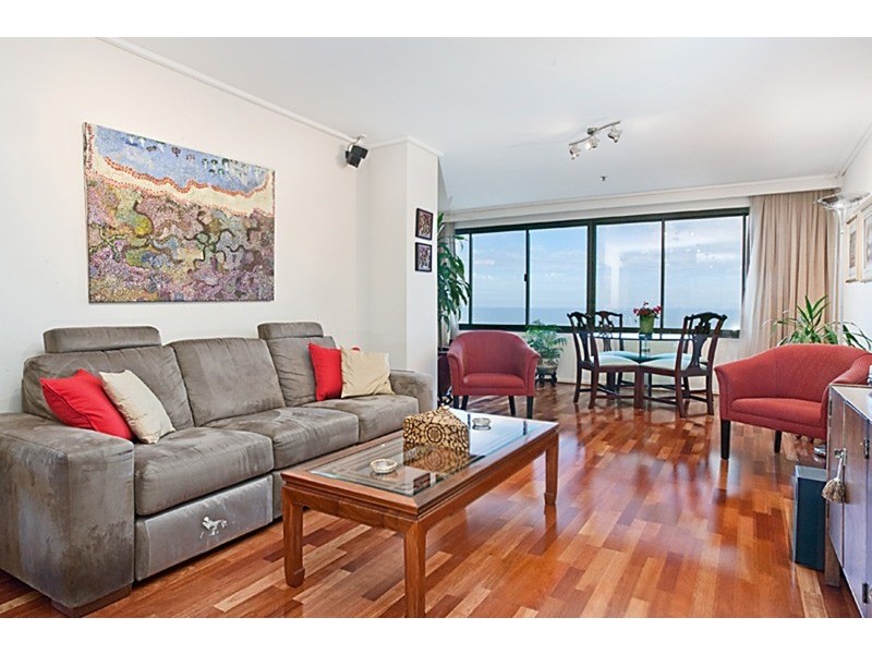102/8-10 Esplanade, St Kilda VIC 3182