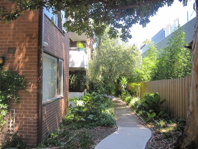 15/19 Robe Street, St Kilda VIC 3182