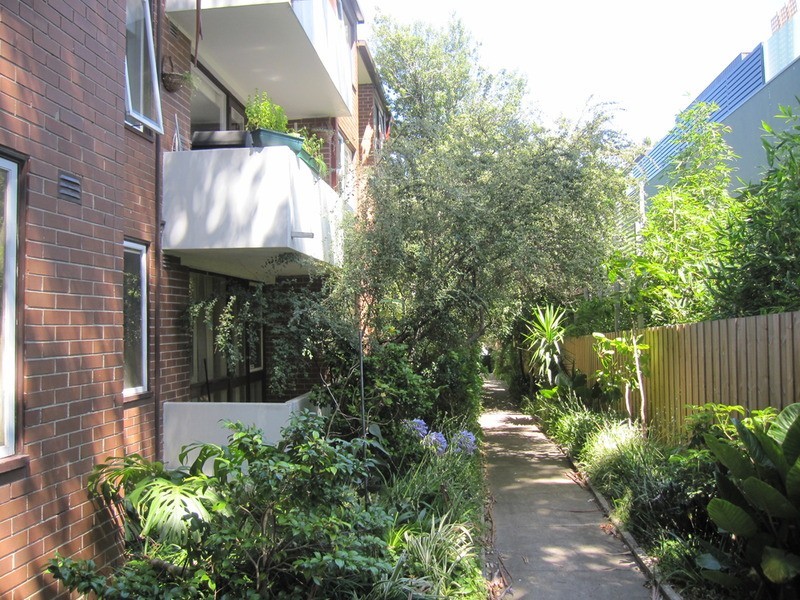 15/19 Robe Street, St Kilda VIC 3182