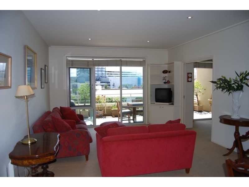 17/39 Esplanade East, Port Melbourne VIC 3207