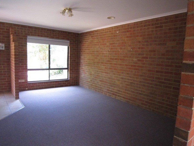 2/8 Fintonia Street, Oakleigh VIC 3166