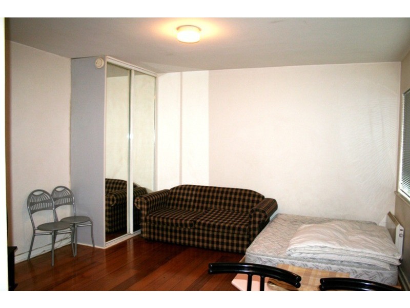 2/5 Burnett Street, St Kilda VIC 3182