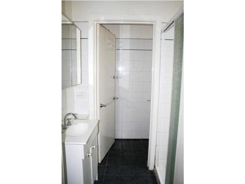 2/5 Burnett Street, St Kilda VIC 3182