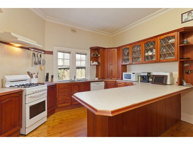 21 Mac Crescent, Parkdale VIC 3195