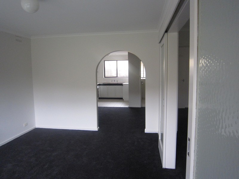 2/63 Cuthbert Road, Reservoir VIC 3073