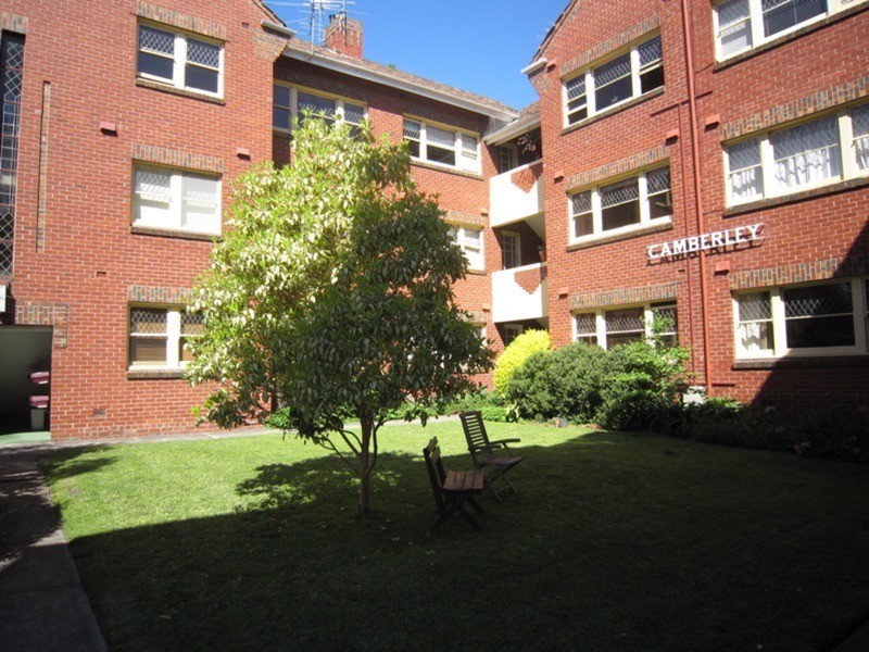 16/17a Milton Street, Elwood VIC 3184