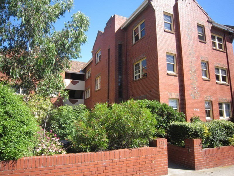 16/17a Milton Street, Elwood VIC 3184