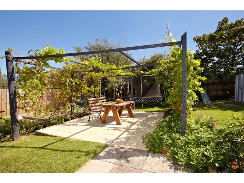 13 Pollina Street, Bentleigh East VIC 3165