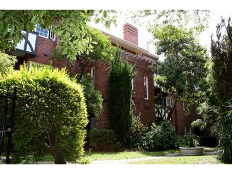 25/7 Eildon Road, St Kilda VIC 3182