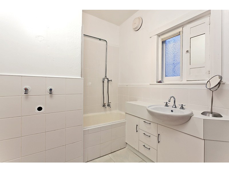 4/12 Charlotte Place, St Kilda VIC 3182