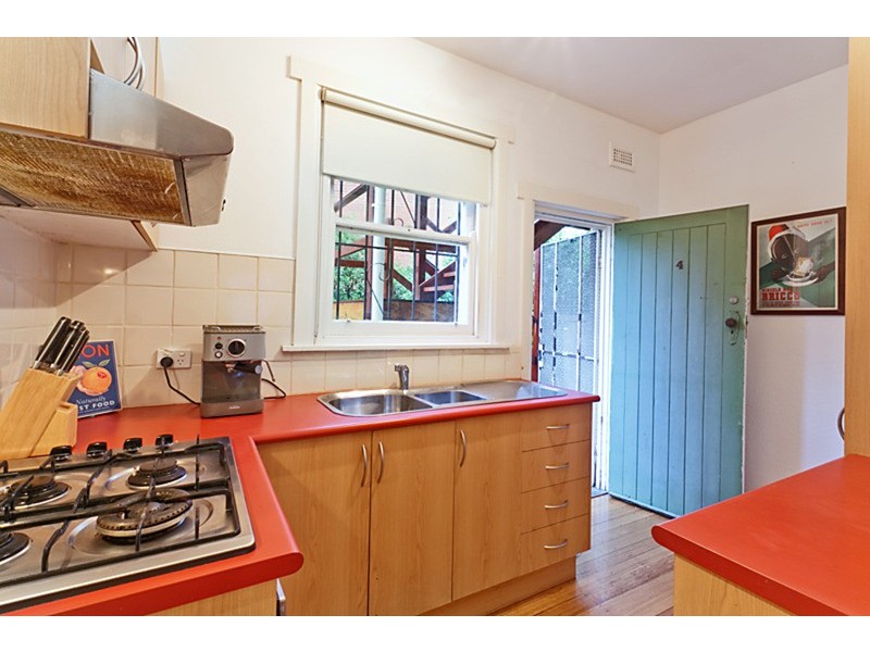 4/12 Charlotte Place, St Kilda VIC 3182