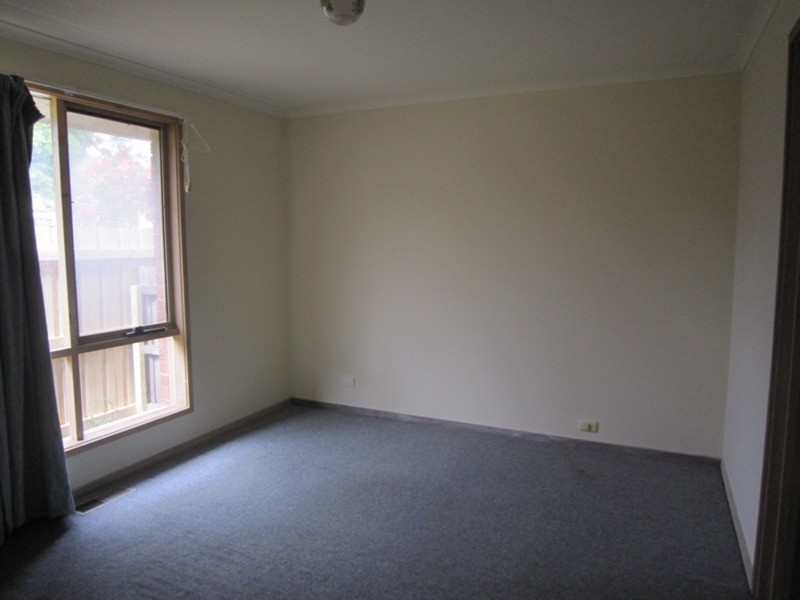 2/305 McKinnon Road, Mckinnon VIC 3204