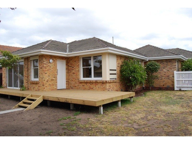 1/5 Emily Street, Carnegie VIC 3163