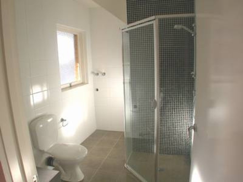 10/11 Bluff Avenue, Elwood VIC 3184