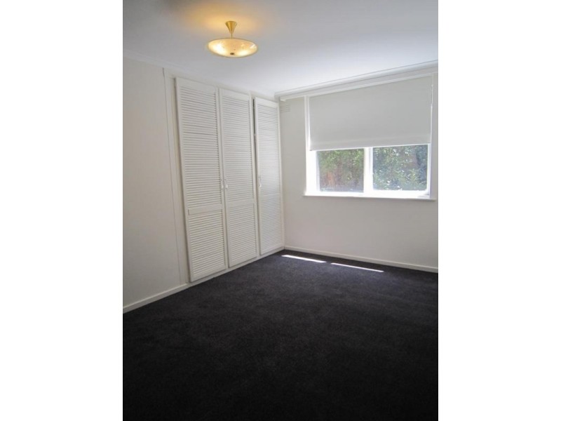 1/19 Mitford Street, St Kilda VIC 3182