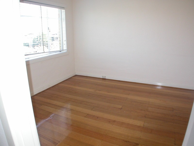 18/11 Burnett Street, St Kilda VIC 3182