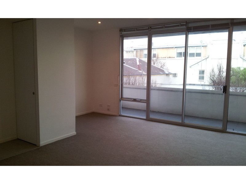 16/52 Fitzroy Street, St Kilda VIC 3182