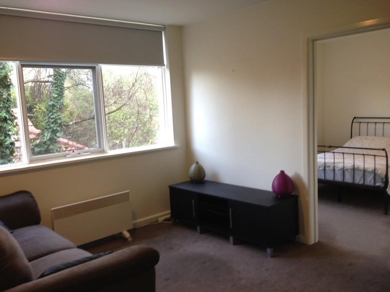 3/8 Spray Street, Elwood VIC 3184