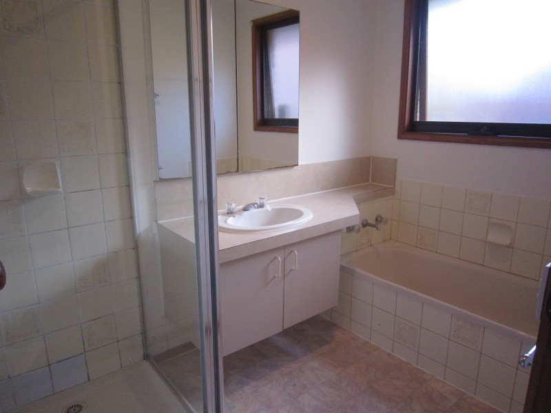 2/54 Gardeners Road, Bentleigh East VIC 3165