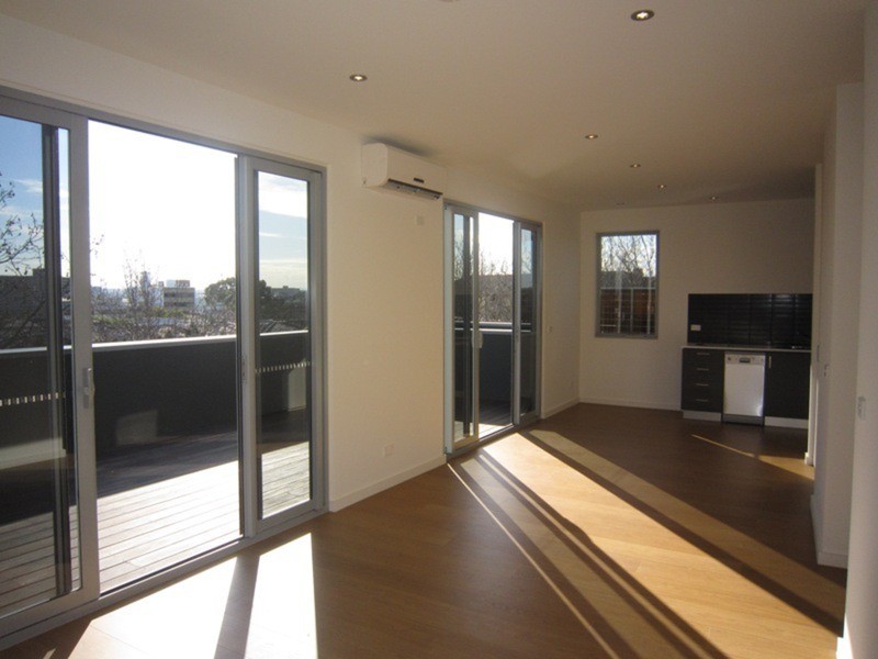 13/3 Charnwood Road, St Kilda VIC 3182