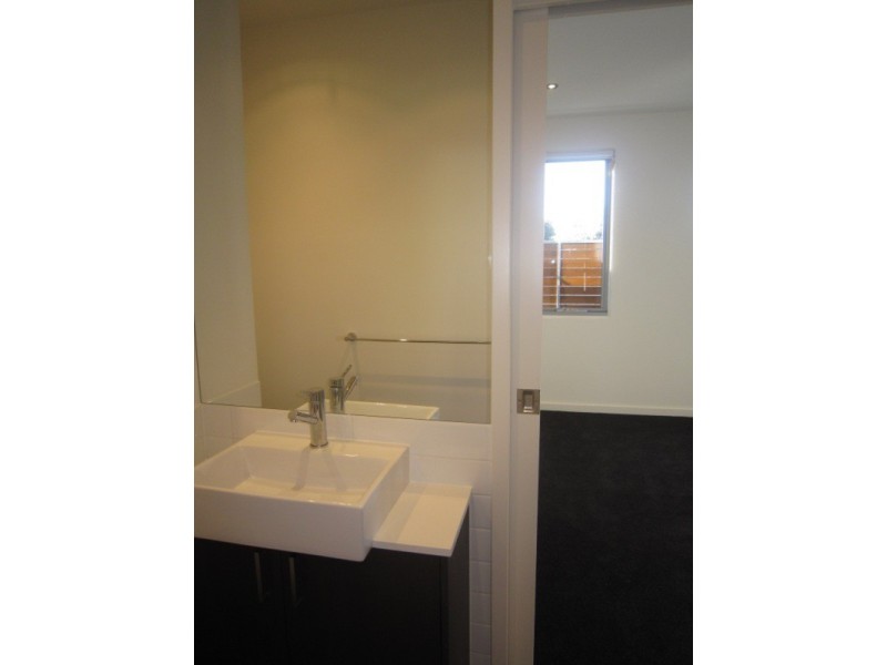 13/3 Charnwood Road, St Kilda VIC 3182