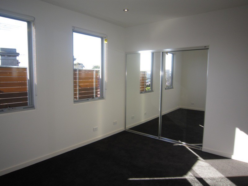 13/3 Charnwood Road, St Kilda VIC 3182