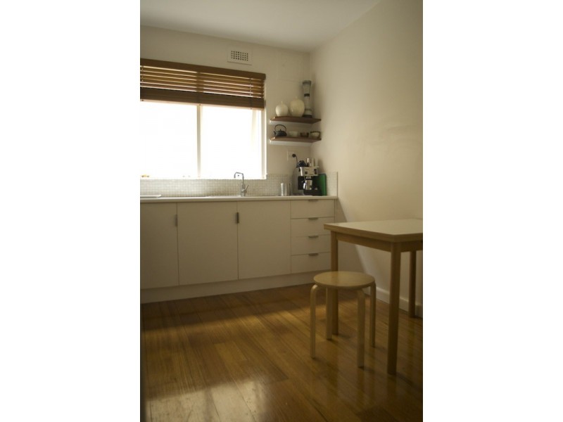 1/23 Neptune Street, St Kilda VIC 3182