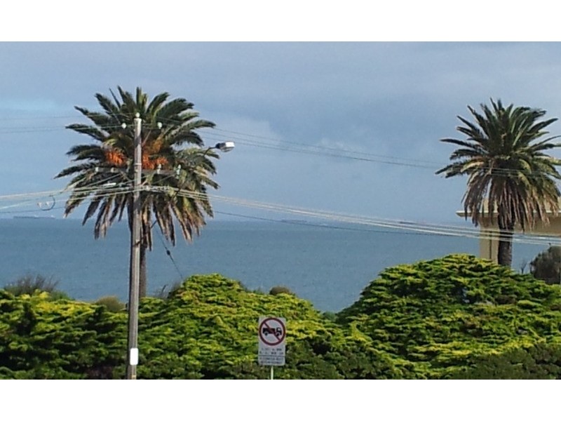 2/96 Station Street, Sandringham VIC 3191