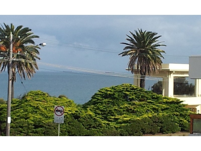 2/96 Station Street, Sandringham VIC 3191