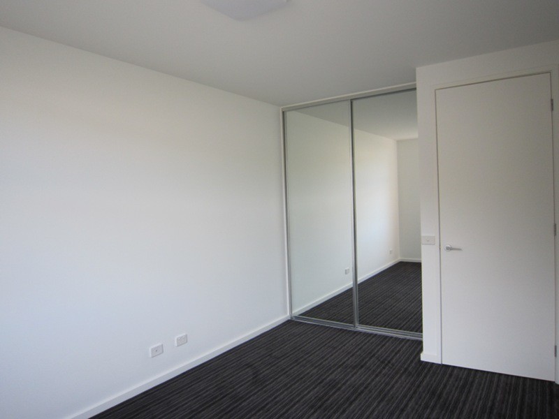 13/17 Robe Street, St Kilda VIC 3182